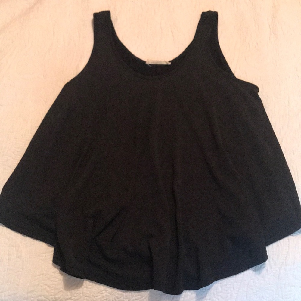 Flowy Tank
